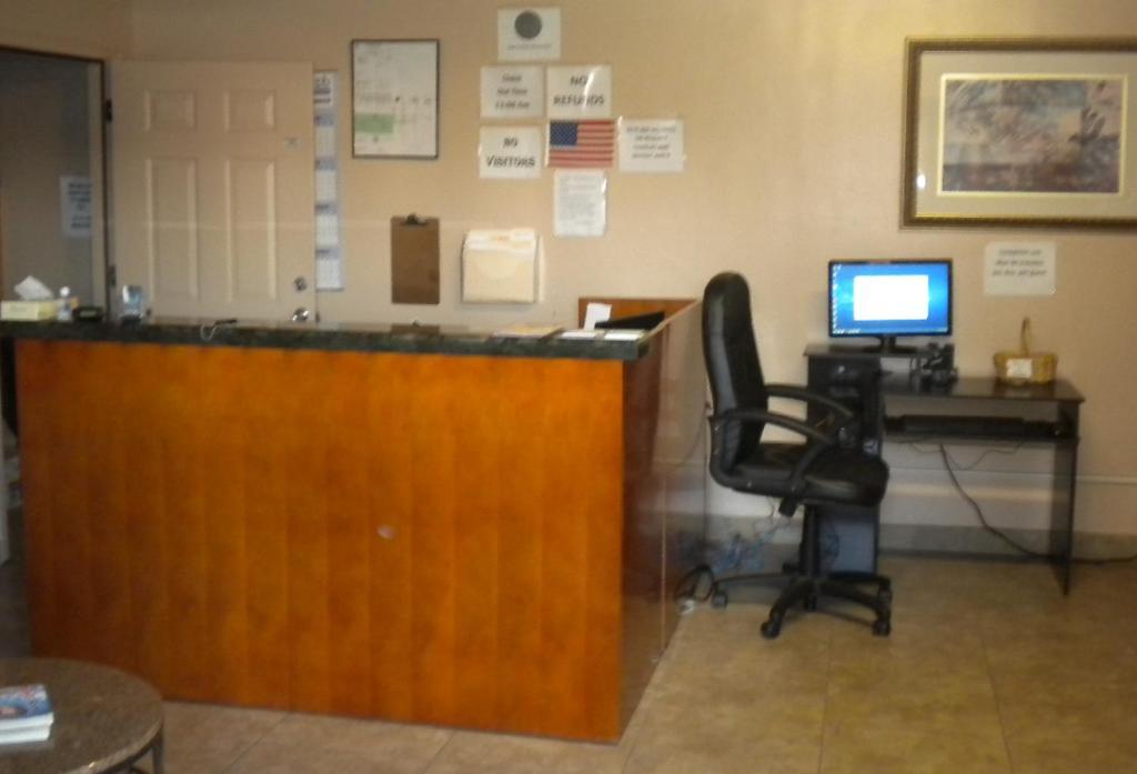 פיניקס Payless Inn מראה חיצוני תמונה