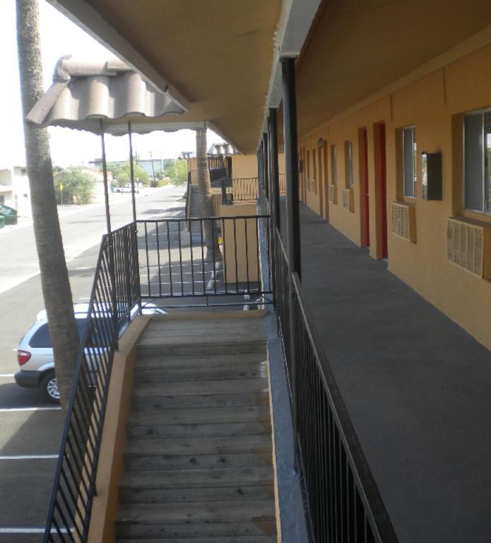 פיניקס Payless Inn מראה חיצוני תמונה